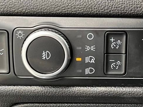 Used 2023 Ford Explorer Limited w/ Equipment Group 301A AWD/4WD image 32