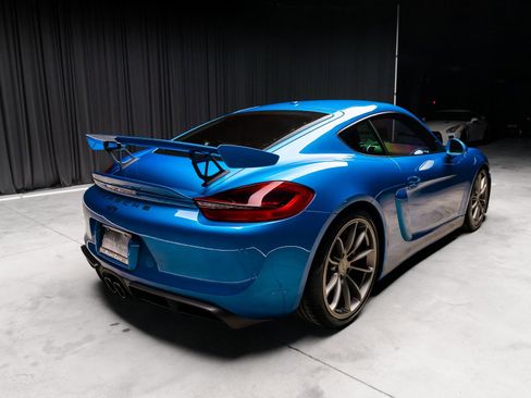 Used 2016 Porsche Cayman GT4 image 14