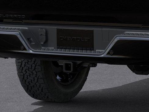 New 2025 Chevrolet Colorado Trail Boss w/ Midnight Edition image 14