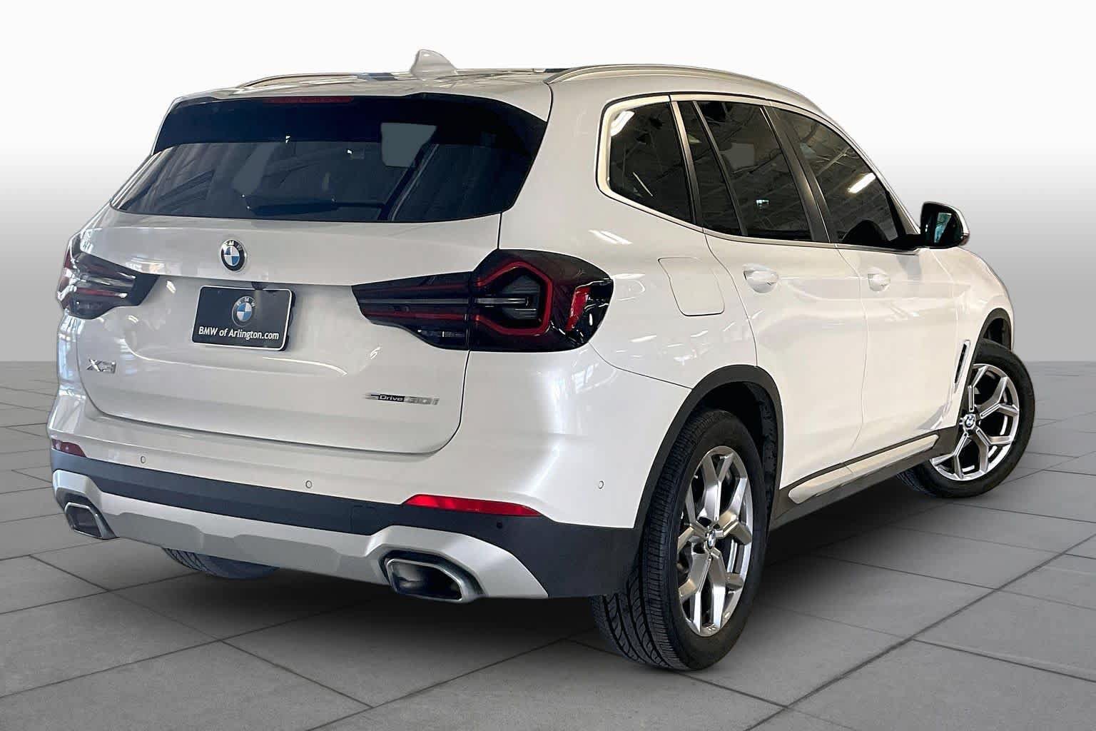 Used 2024 BMW X3 sDrive30i w/ Premium Package RWD image 11