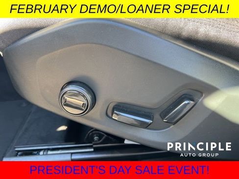 New 2025 Volvo XC60 T8 Core w/ Protection Package Premier image 23