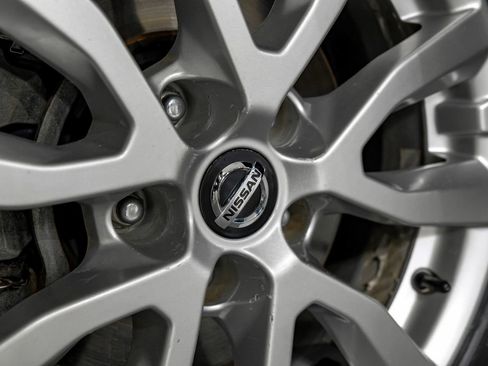 Used 2018 Nissan Rogue SV image 52