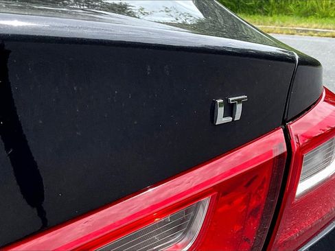 Used 2023 Chevrolet Malibu LT image 22