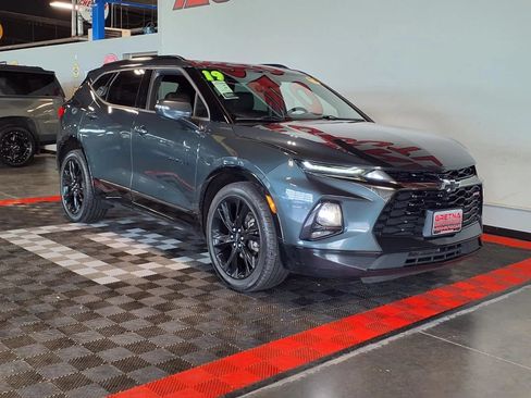 Used 2019 Chevrolet Blazer RS AWD/4WD image 2
