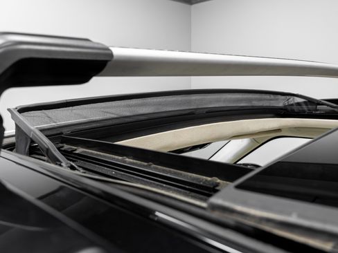 Used 2019 Land Rover Range Rover Long Wheelbase Autobiography image 33