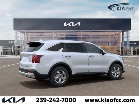 New 2026 Kia Sorento LX image 6