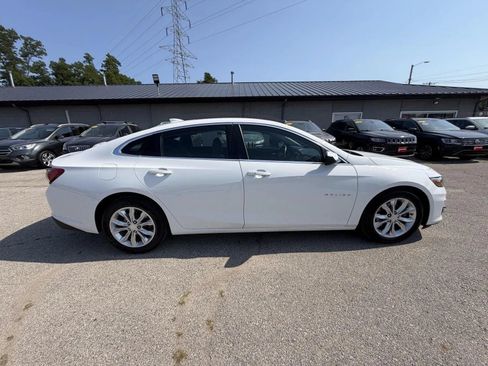 Used 2019 Chevrolet Malibu LT FWD image 4