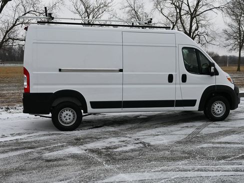 Used 2024 RAM ProMaster 2500 w/ Convenience Group image 7