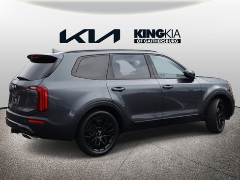 Certified 2022 Kia Telluride EX w/ EX Premium Package image 3