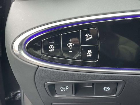 Certified 2024 Genesis GV70 3.5T Sport image 18