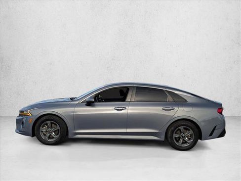 Used 2022 Kia K5 LXS image 9