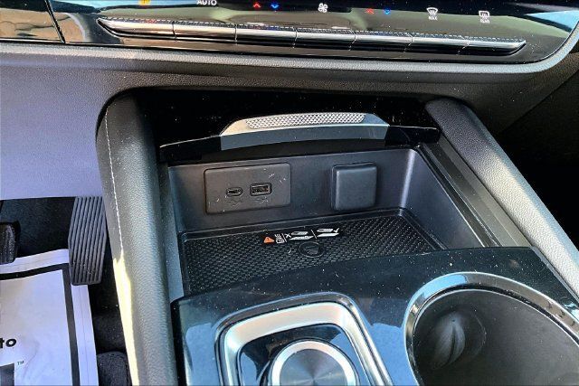 Used 2024 Buick Envision Preferred AWD/4WD image 33