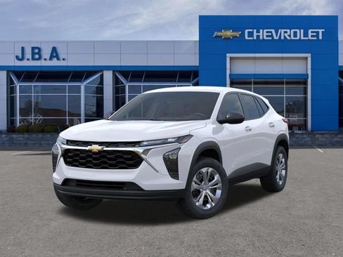 New 2026 Chevrolet Trax LS FWD image 6