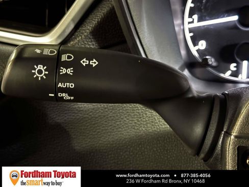 Used 2023 Toyota Corolla Cross LE w/ Moonroof Package AWD/4WD image 21