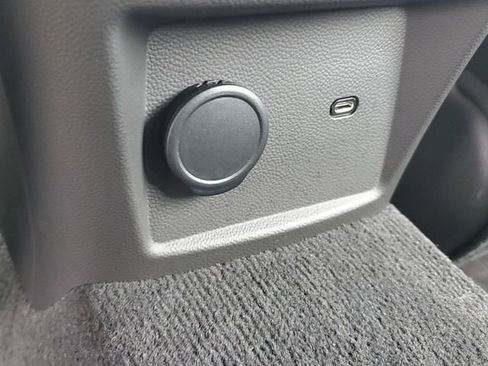 Certified 2026 Cadillac CT5 V w/ Technology Package AWD/4WD image 31