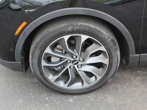 Certified 2023 Lincoln Nautilus Reserve w/ Equipment Group 201A AWD/4WD image 12