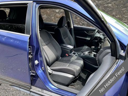 Used 2019 Nissan Rogue SV AWD/4WD image 7