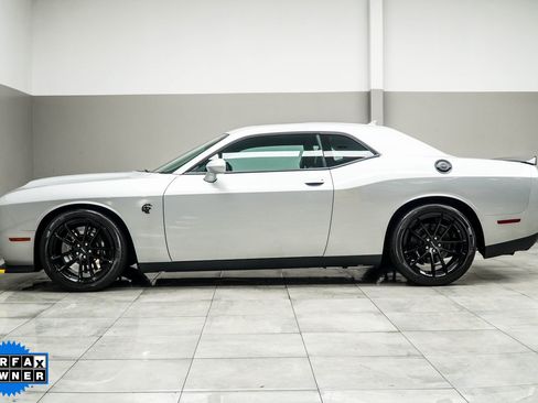 Used 2023 Dodge Challenger SRT Hellcat image 9