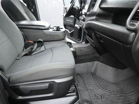 Used 2024 RAM 2500 Tradesman w/ Chrome Appearance Group image 12