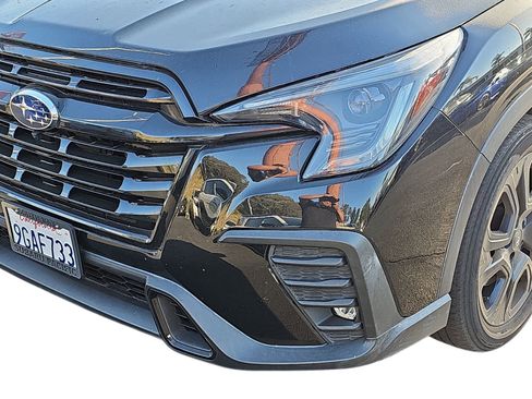 Used 2023 Subaru Ascent Onyx Edition Limited image 9