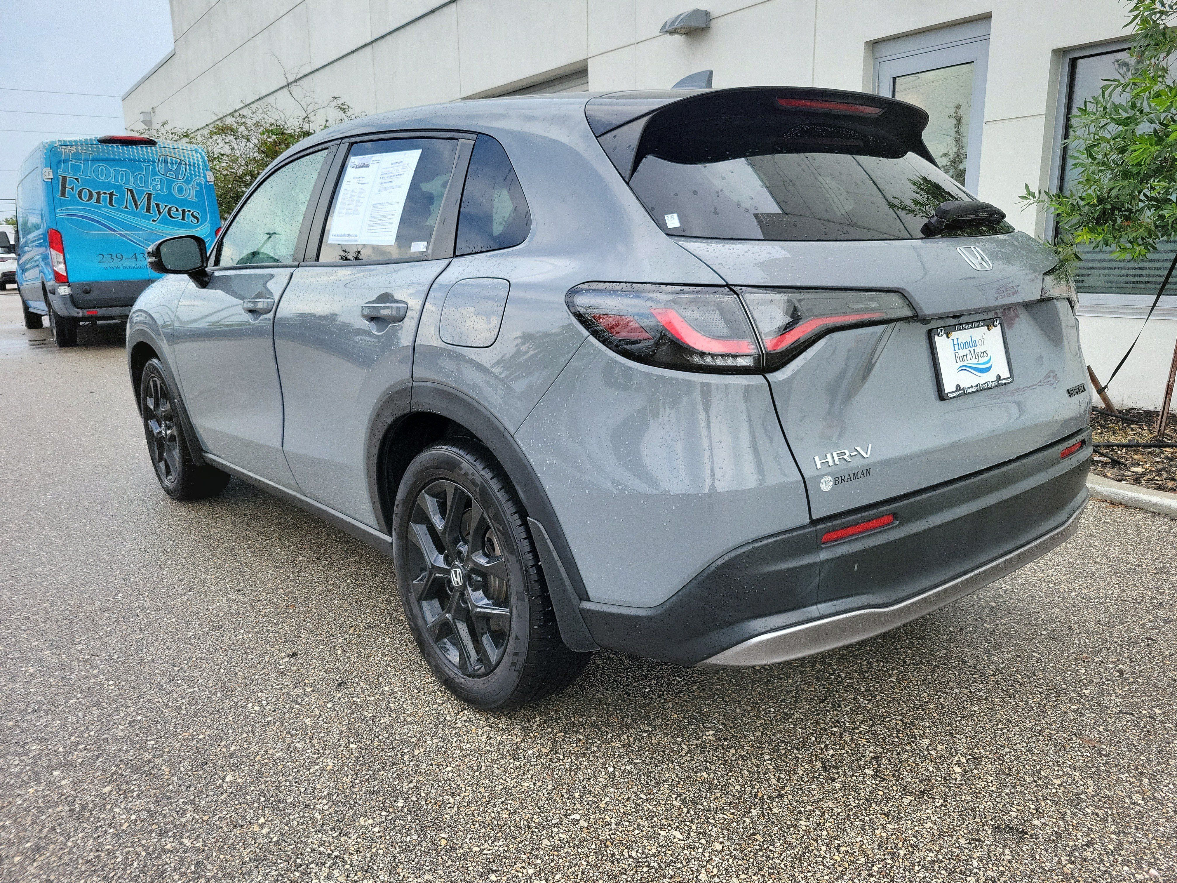 Used 2024 Honda HR-V Sport image 4