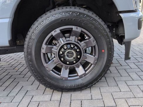 Used 2024 Ford F250 Lariat w/ Sport Appearance Package image 12