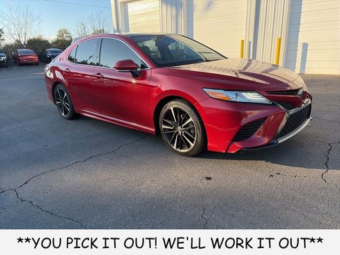 Used 2020 Toyota Camry XSE image 1