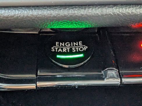 Used 2023 Lincoln Corsair Reserve w/ Equipment Group 201A image 31