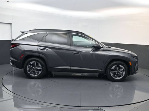 Certified 2026 Hyundai Tucson SEL Plus FWD image 3
