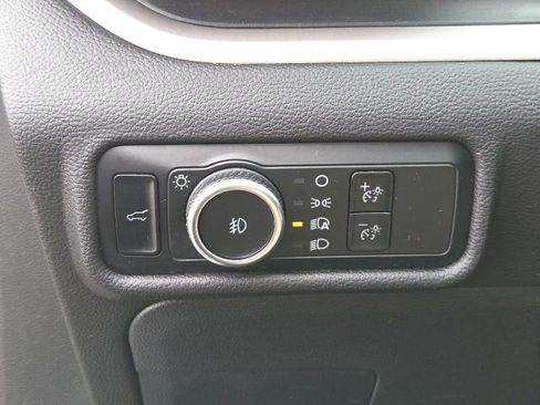 Used 2023 Ford Explorer XLT w/ Equipment Group 202A image 32