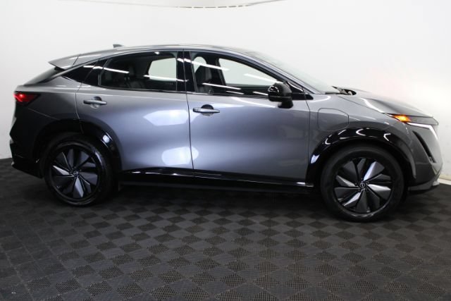 Used 2024 Nissan Ariya AWD image 5