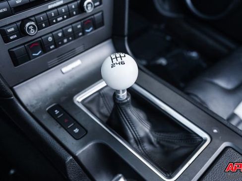 Used 2013 Ford Mustang Shelby GT500 image 9