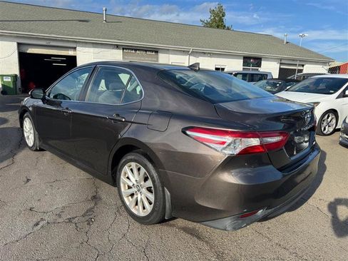 Used 2019 Toyota Camry LE w/ 4 Season Floor Mat Package image 4