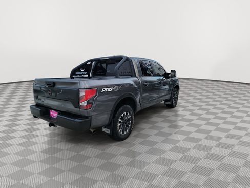Used 2022 Nissan Titan PRO-4X w/ Pro-4x Convenience Package image 8
