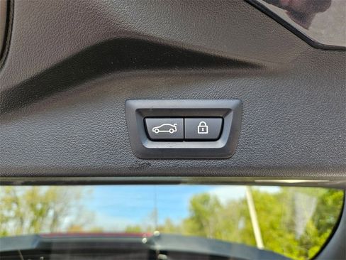 Certified 2022 BMW X5 xDrive40i w/ Premium Package image 25