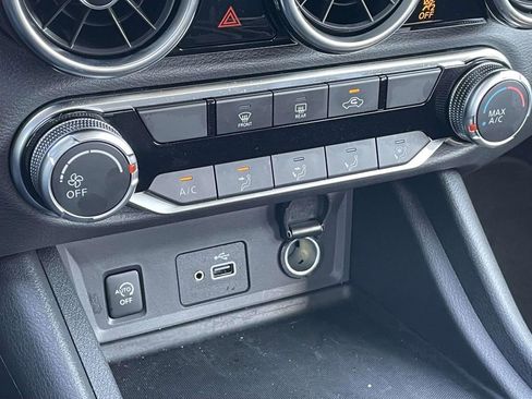 Used 2025 Nissan Sentra S image 26