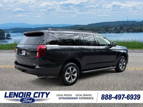 New 2027 Ford Expedition Max Active AWD/4WD image 3