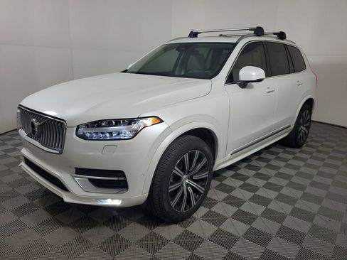 Certified 2024 Volvo XC90 B5 Plus w/ Protection Package Premier image 4