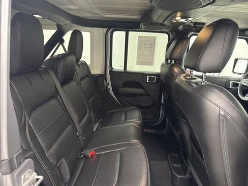 Used 2020 Jeep Wrangler Unlimited Sahara w/ Uconnect 4C Nav & Sound Group image 14