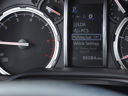 Used 2020 Toyota 4Runner Limited image 24