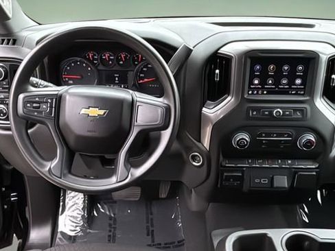 Certified 2024 Chevrolet Silverado 2500 Custom w/ Custom Convenience Package image 9