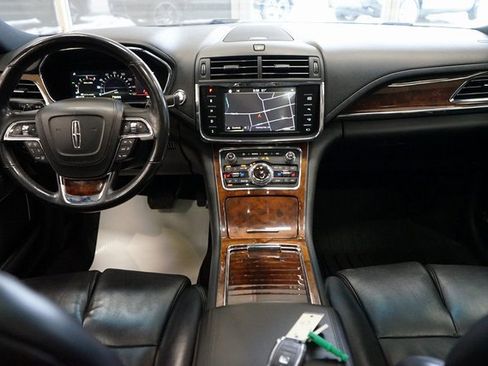 Used 2017 Lincoln Continental Reserve w/ Technology Package image 43