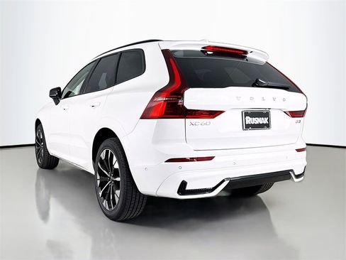 Certified 2026 Volvo XC60 B5 Plus w/ Climate Package PRO image 5