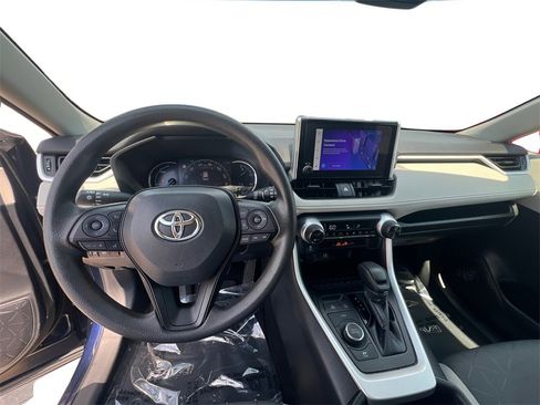 Used 2023 Toyota RAV4 XLE image 21