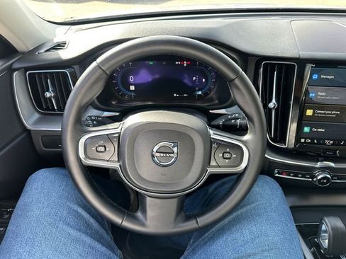 Used 2024 Volvo XC60 B5 Core image 33