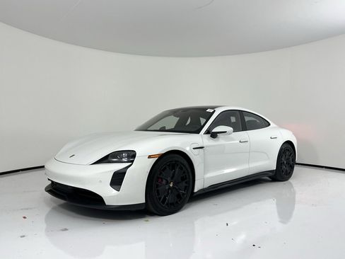 Certified 2024 Porsche Taycan GTS image 1