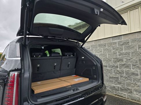 New 2025 Cadillac Escalade IQ Luxury 1 image 7