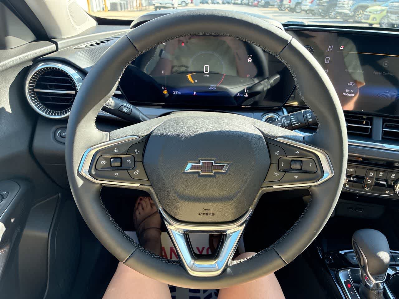 New 2026 Chevrolet Trax ACTIV w/ Sunroof Package FWD image 11