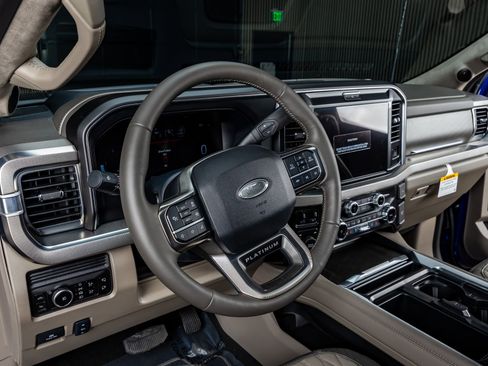 Used 2026 Ford F250 Platinum w/ Platinum Plus Package image 18