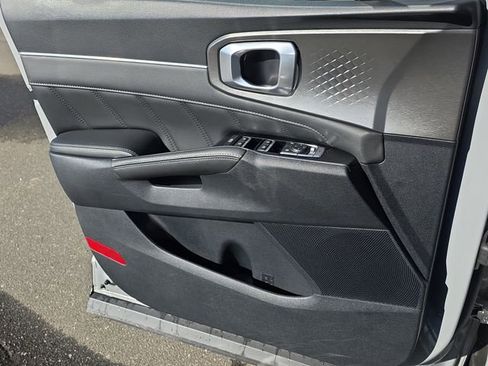 Used 2023 Kia Sorento SX image 39